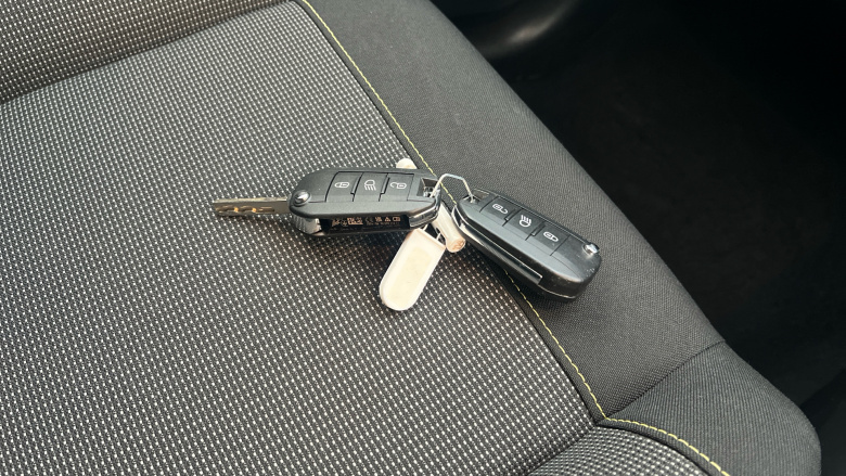 Citroen C3 1.2 PureTech Plus 5dr Petrol Hatchback